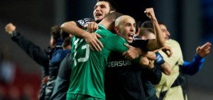 L'esultanza degli azeri per la prima storica qualificazione in Champions