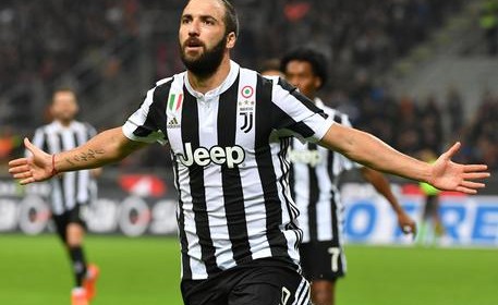 Cagliari-Juventus, continua la rincorsa al Napoli