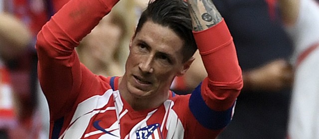 Liga ai saluti: lasciano Iniesta e Torres. Festa e lacrime a Barcellona