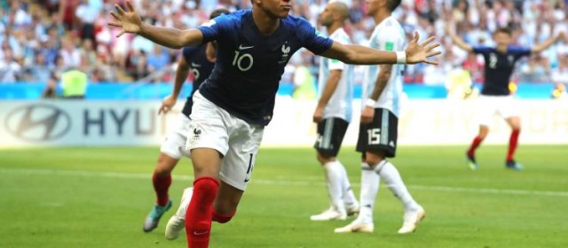 La Francia vola nel segno di Kylian Mbappè