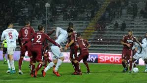 Salernitana a fasi alterne
