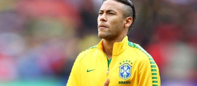 Neymar, calcio o … pugilato?